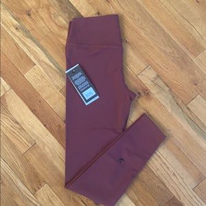 Glyder Sultry Legging - NWT - Maroon